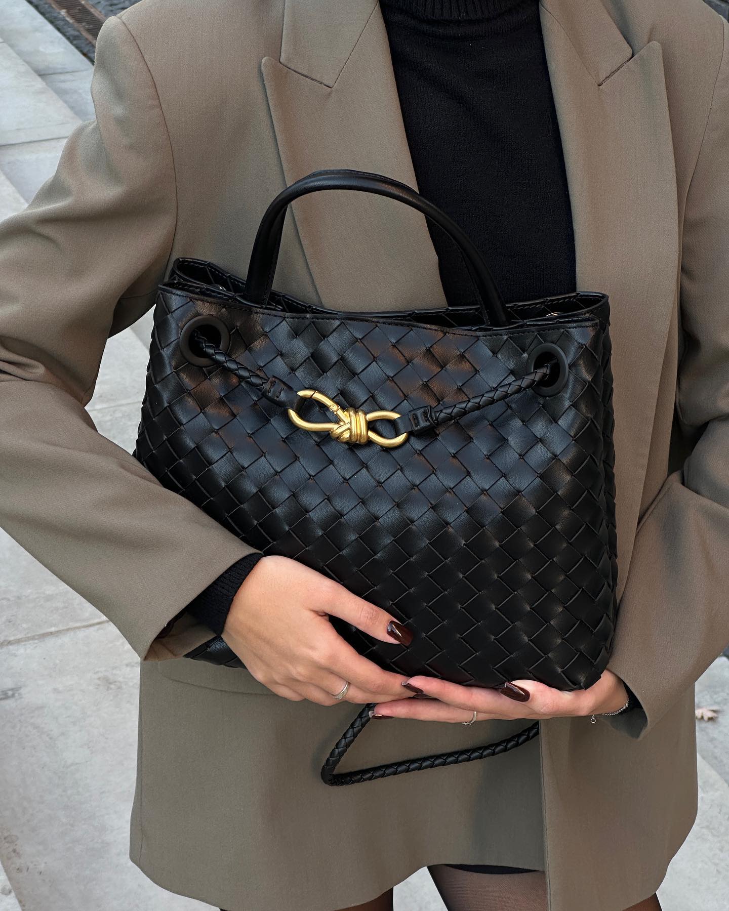 Bottega Veneta Andiamo Small leather tote bag